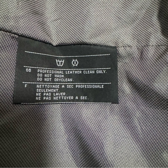 Harley Davidson Women’s Black Studded Leather jacket Size Medium - Picture 12 of 13